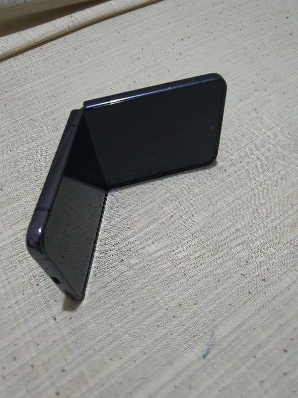 samsung galaxy Z Flip 4 NoN PTA 7