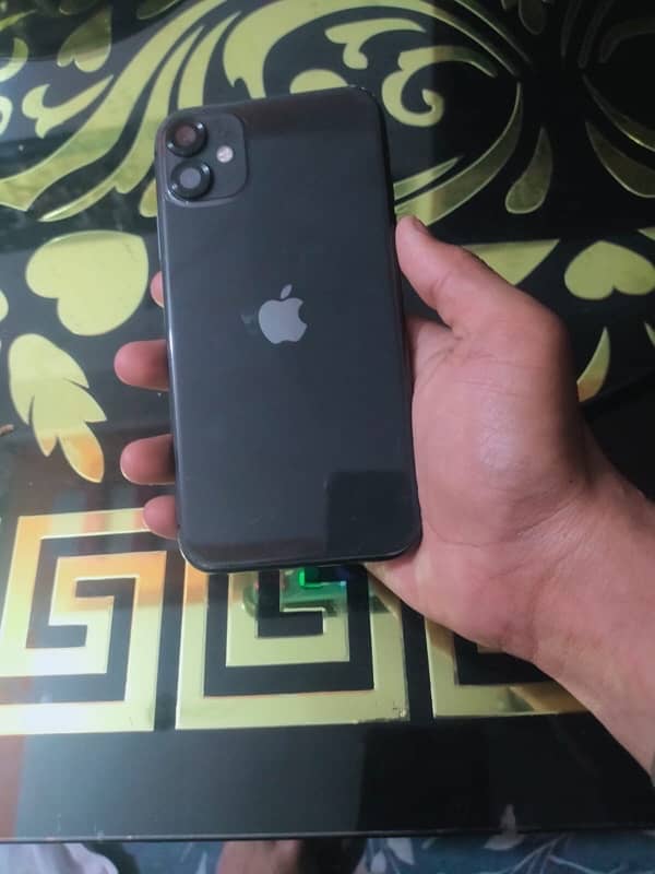 iphone 11  128 gb 0