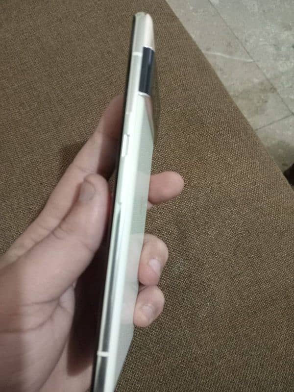 Google 6pro approved best color and 12/128 Gb 3