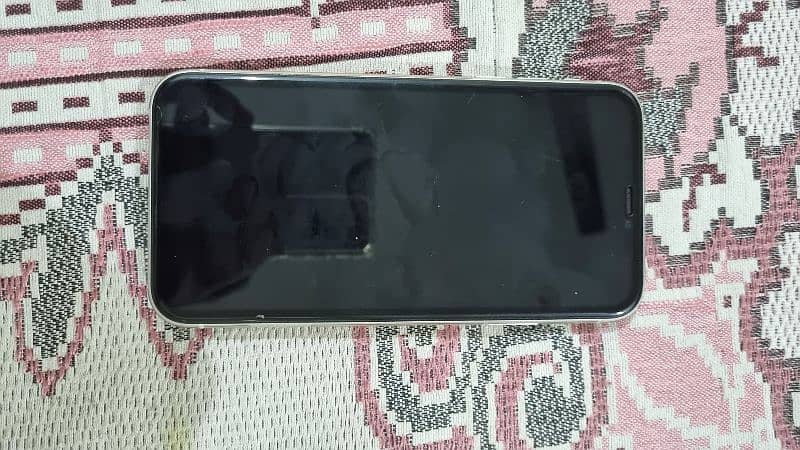 iPhone 11 for Sale – PTA Approved | Dual SIM | 9.5/10 Condition 3