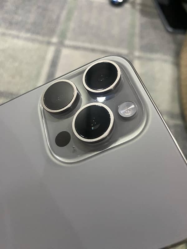 Iphone 15pro max 256gb non pta physical 7