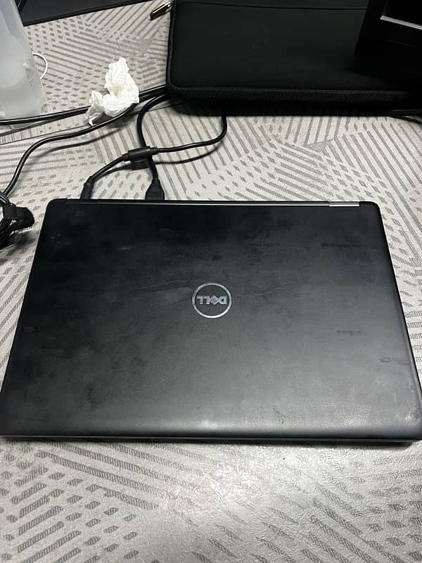 DELL i5 5th generation 8 256 3