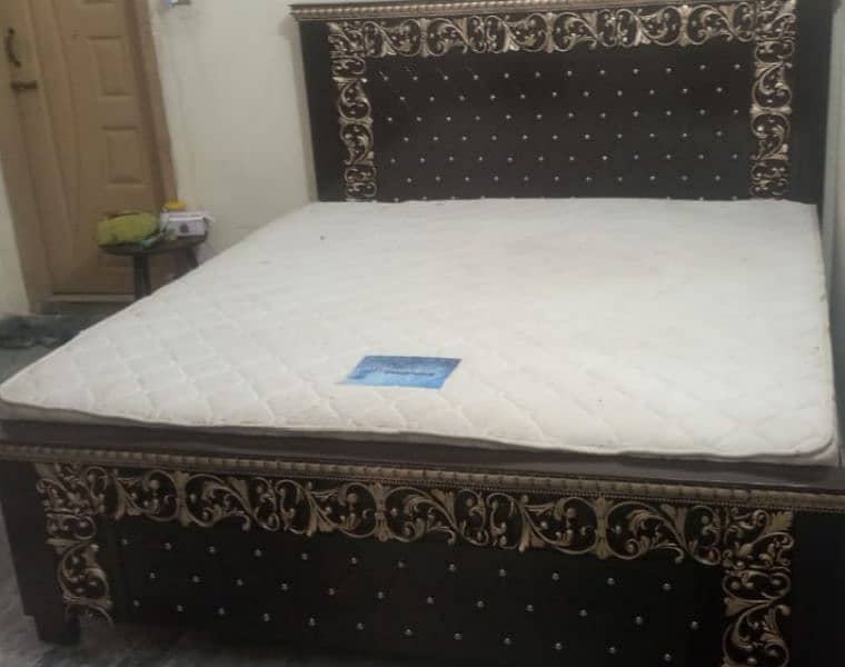 Double king size bed 1