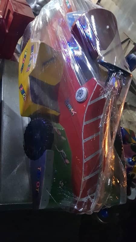 token rides / jumping castle / slides / jhuly / kids kiddi / ride / pl 14