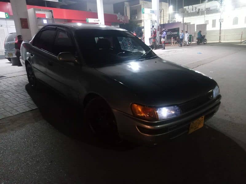 Toyota Corolla XE 2000 2