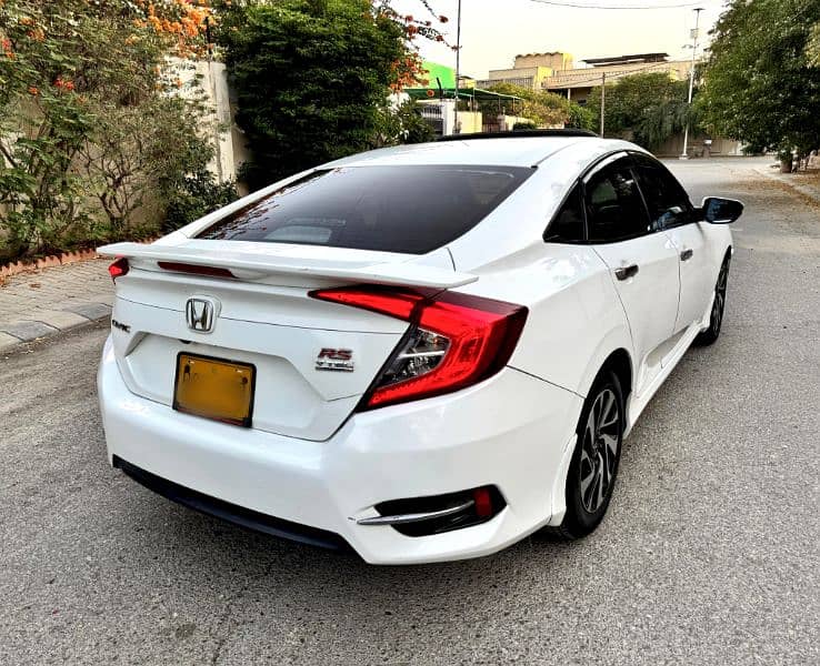 Honda Civic 2016 Rs Turbo 1.5 Cruise Push Automatic Sunroof 2