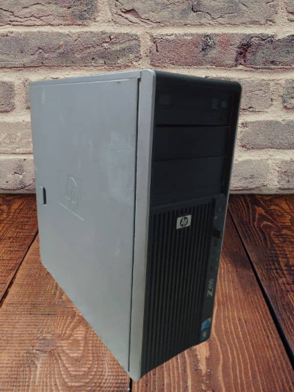 HP Z400 Workstation with 12GB RAM and AMD RX 460 4GB graphic card 1