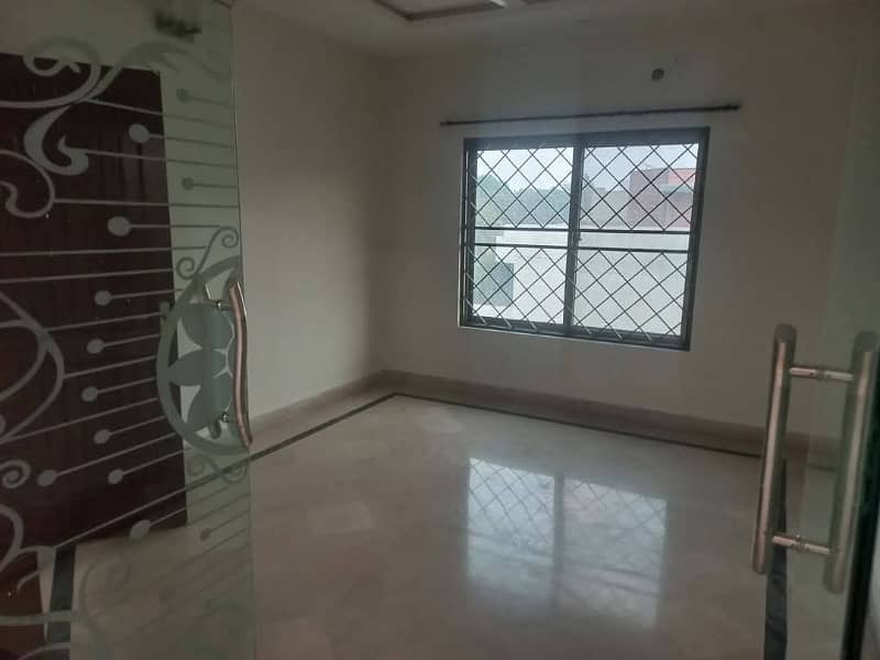 10 marla 2bed lower portion (upper locked) in wapda town (independent) 8