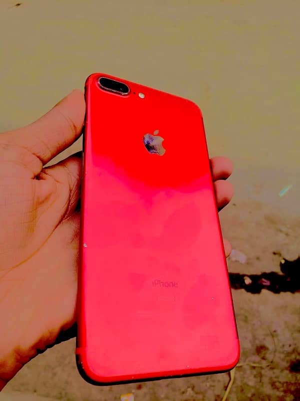 iphone  7 plus       pta  256gb 1