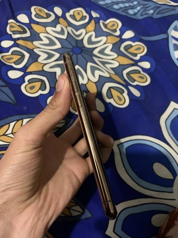 iphone 11 Pro {FU} 64gb 4