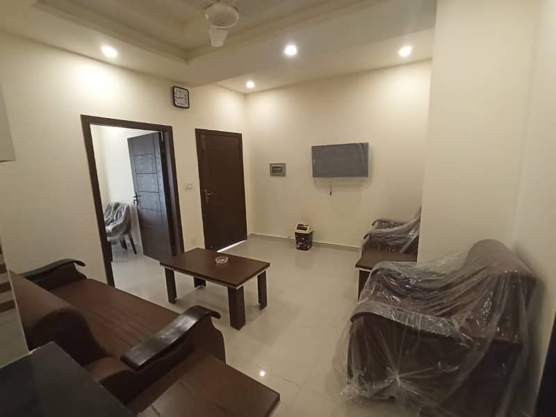 Fully furnished studio apartments in phase 3 mini commercial bahria town Rawalpindi 6