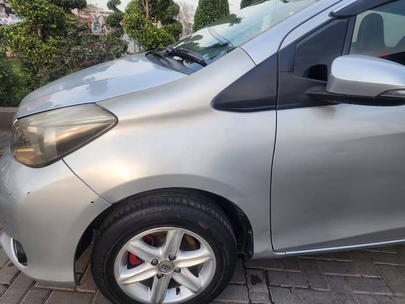 Toyota Vitz 2016 1