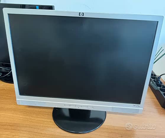 HP 19" UltraClear Gaming Monitor + FREE Power & VGA Cable 0