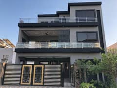 10 Marla House For Sale In Park View City Lahore