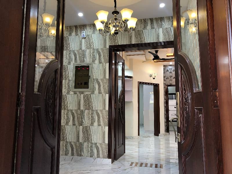 10 Marla House For Sale In Park View City Lahore 4