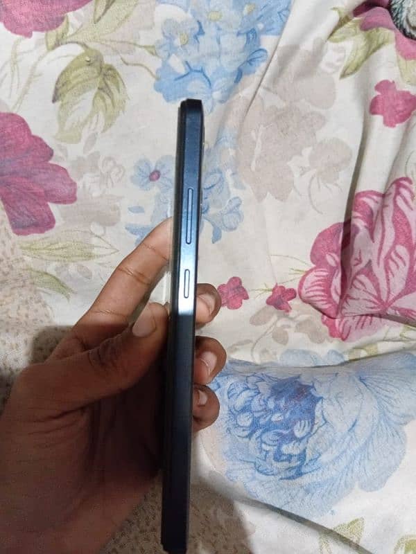 Infinix Smart 7.4+3/64 3