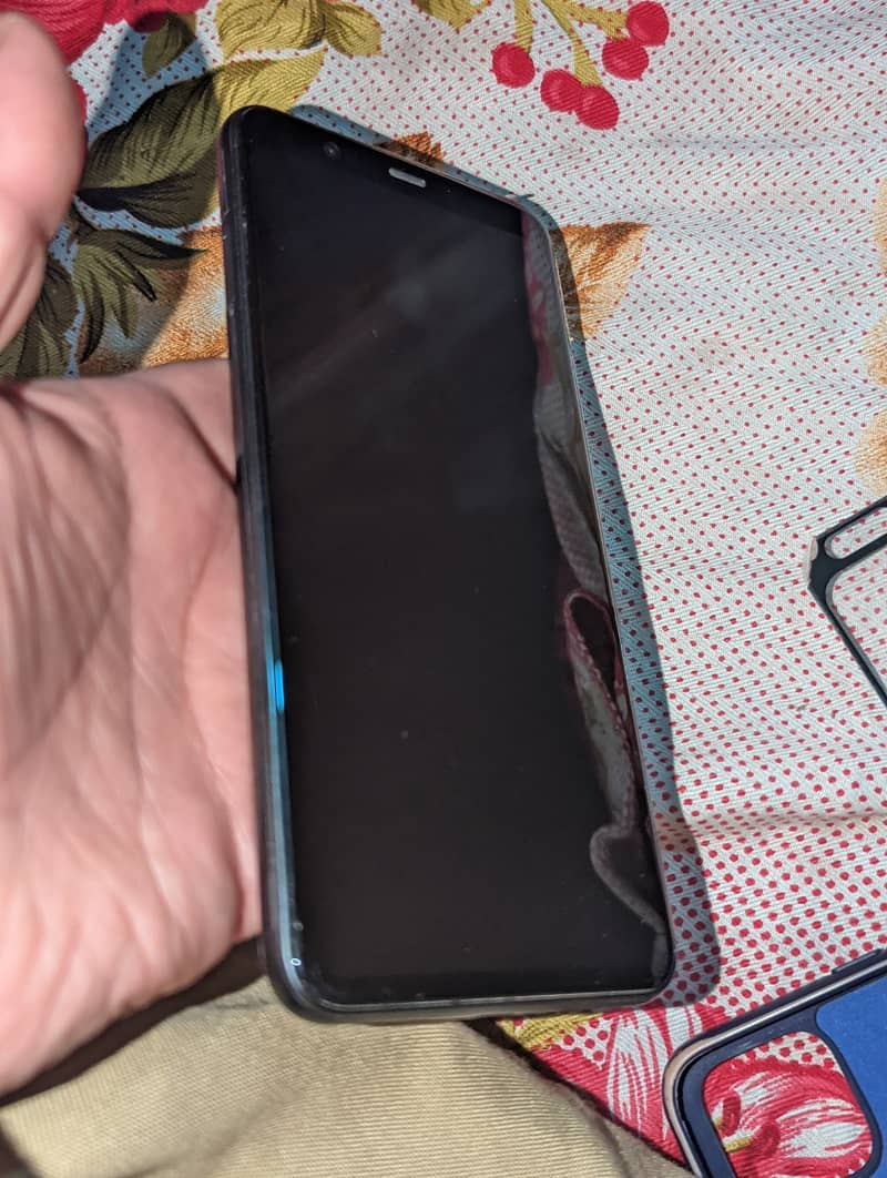 Google pixel 4 xl    10 by 10 0