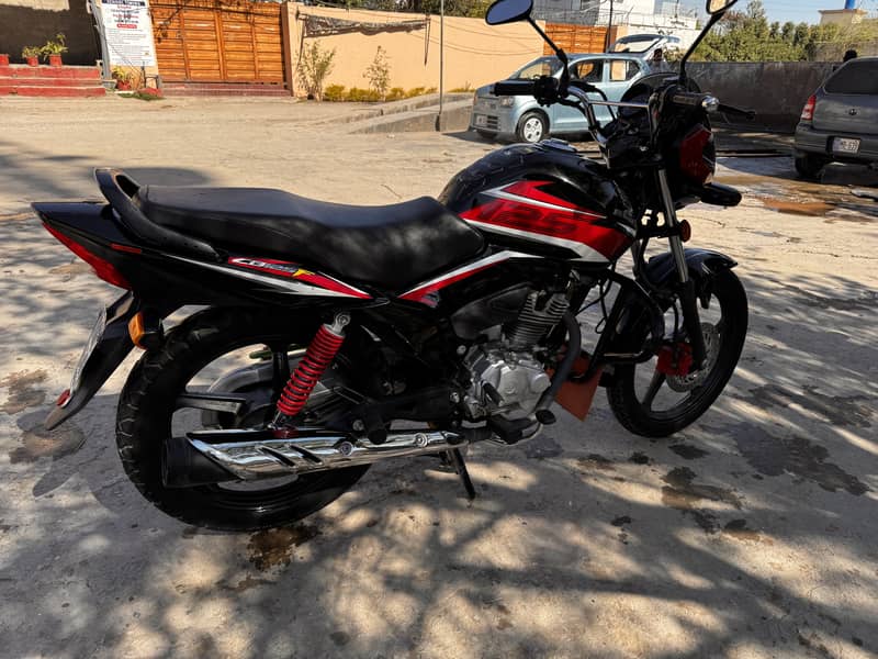 Honda CB 125F 2022 look like brand new 2