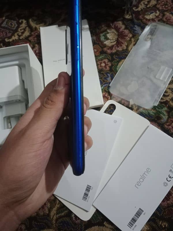 Realme 5 complete box 4