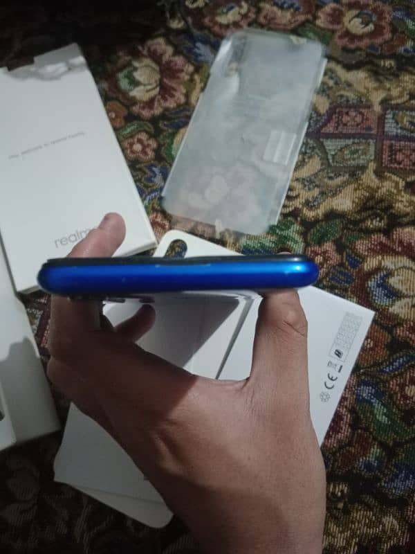 Realme 5 complete box 5