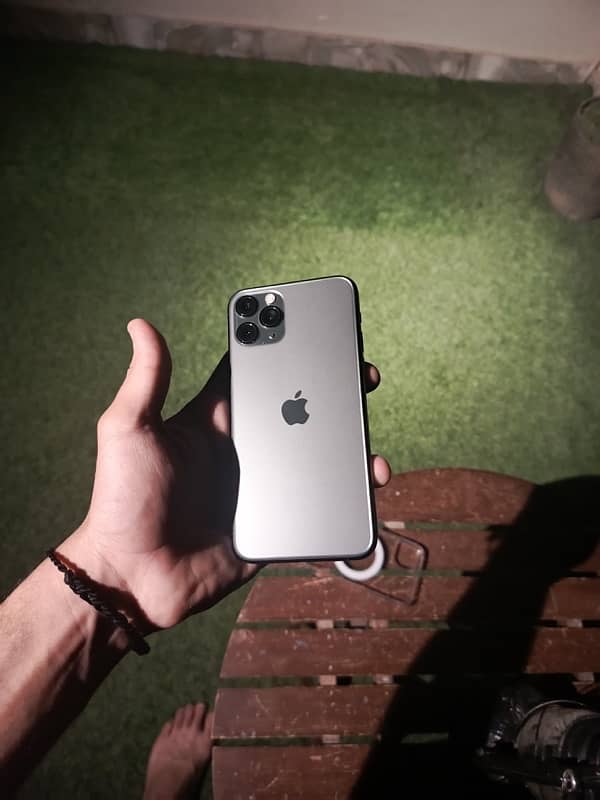 IPHONE 11 PRO (NON PTA) 0