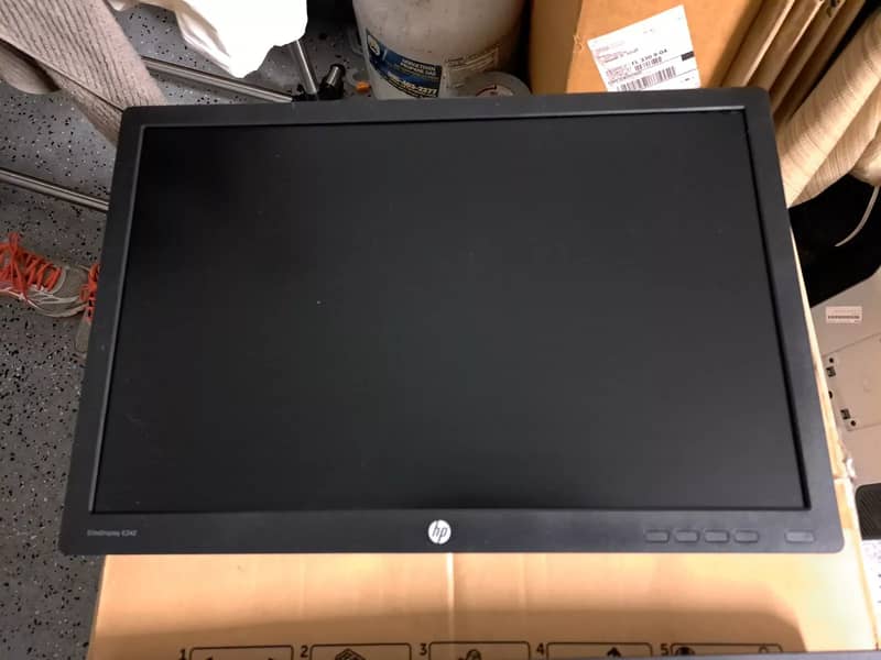 HP EliteDisplay E242 24 INCH LCD MONITOR 1