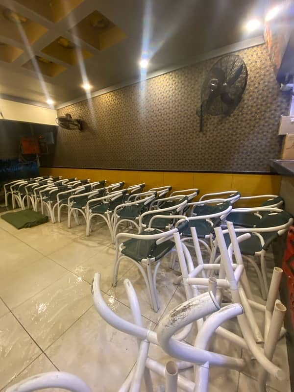 Table and Chairs, Best for Restaurant Cafes 2