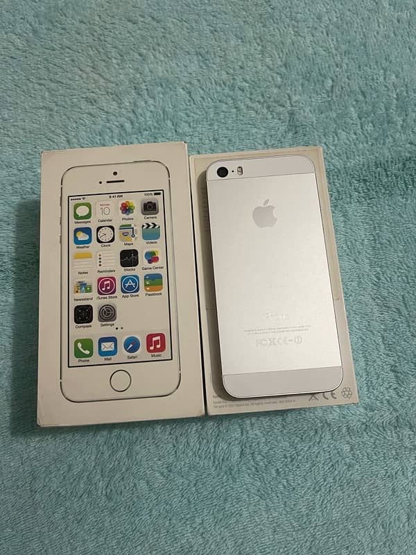 iPhone 5S (16GB) Official PTA Approved 10/10 condition Wh: 03259840013 3