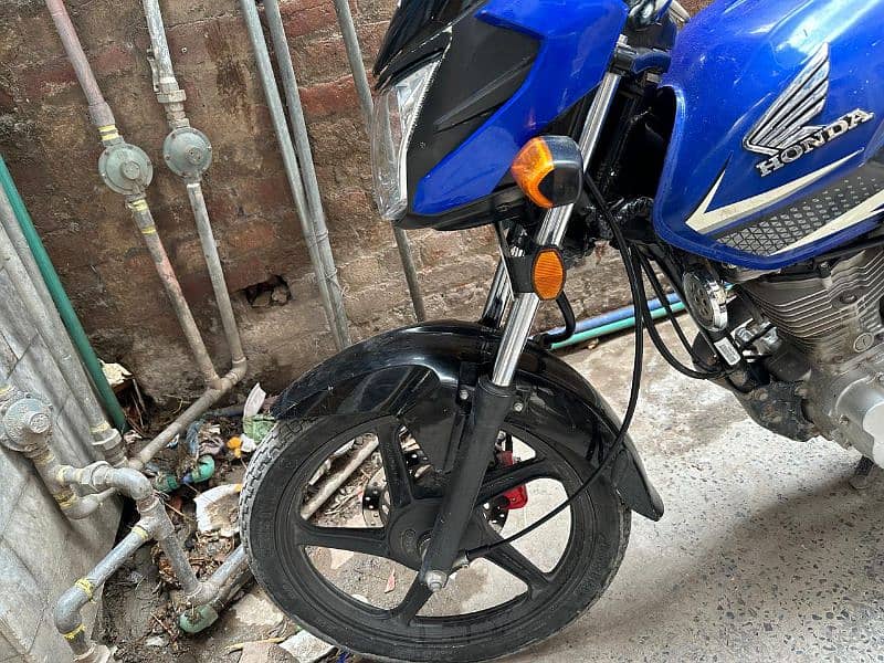 Honda CB 125F 2021 model Blue 18