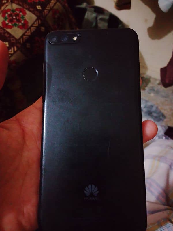 Huawei Y7prime 1