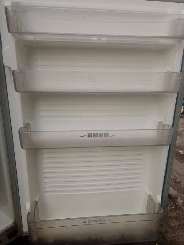 Dawalnce fridge for sale Great Offer 0303 4237570 1