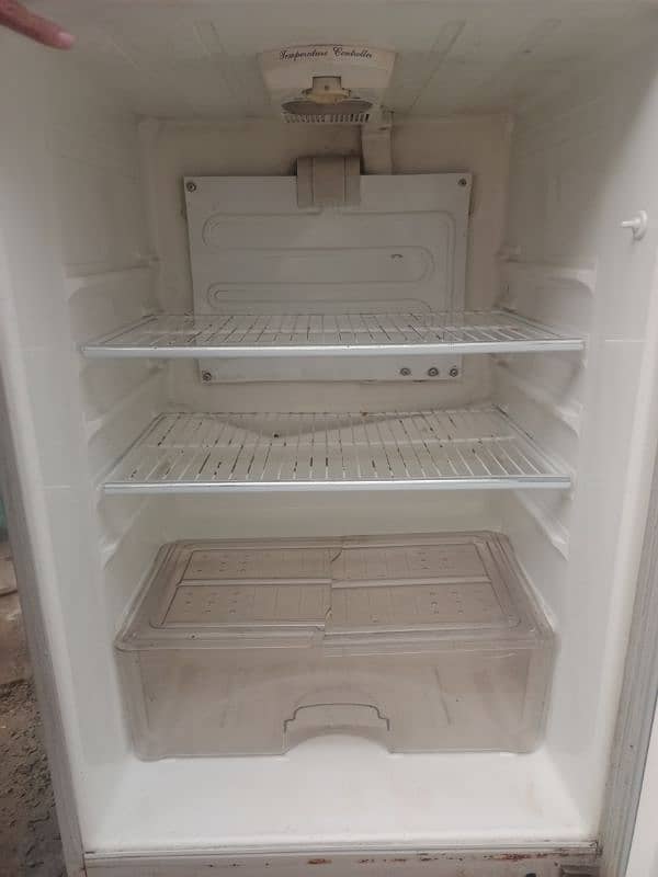 Dawalnce fridge for sale Great Offer 0303 4237570 2