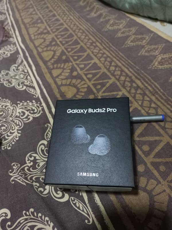 Samsung Galaxy buds2 pro 6