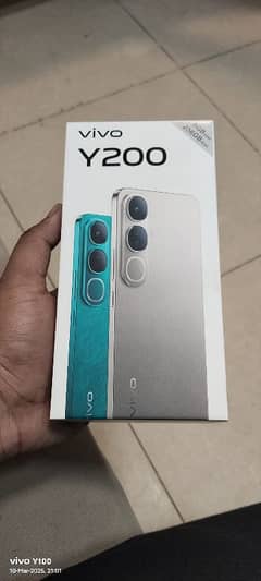 vivo y200