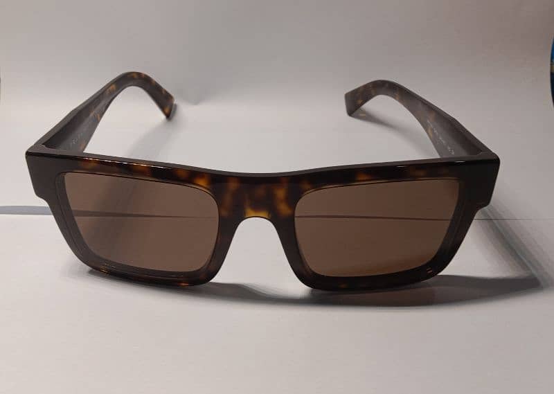 PRADA ORIGINAL SUNGLASSES 1