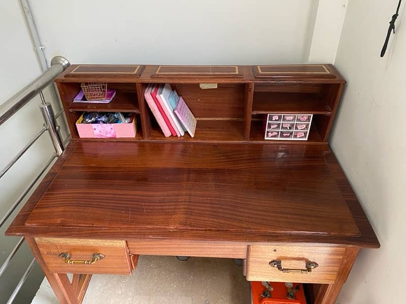 Wooden study table 1