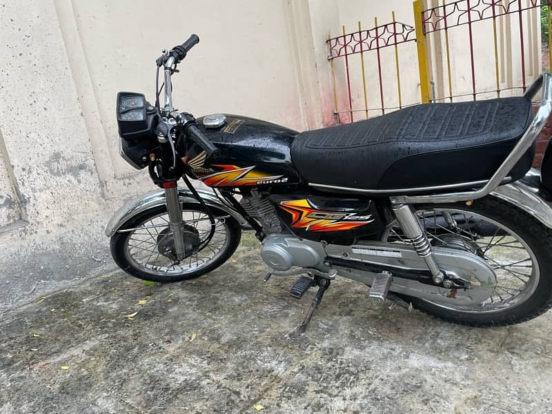 honda 125 black color 21 model good condition personal use no  work 2