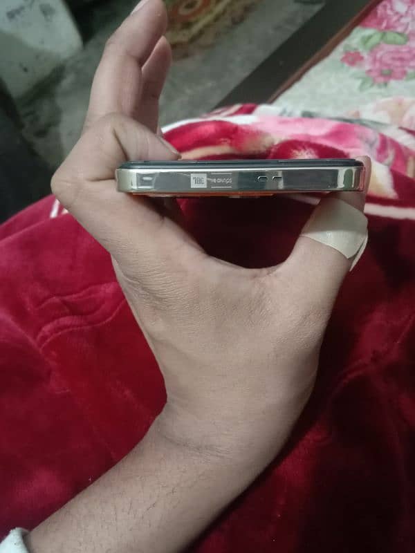 infinx Note 30 with box butt charge nai hai 3