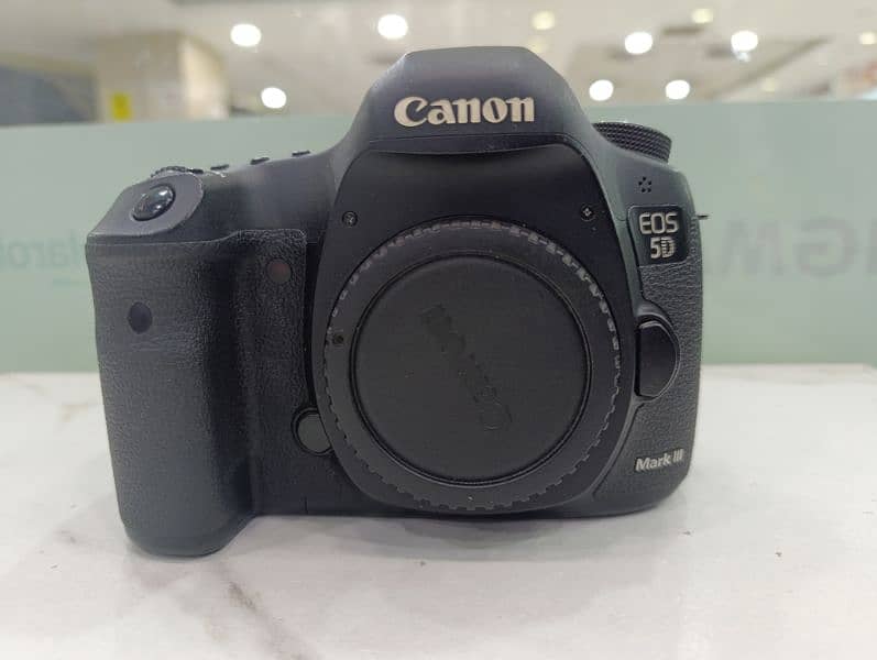 Canon 5D Mark III Body 0