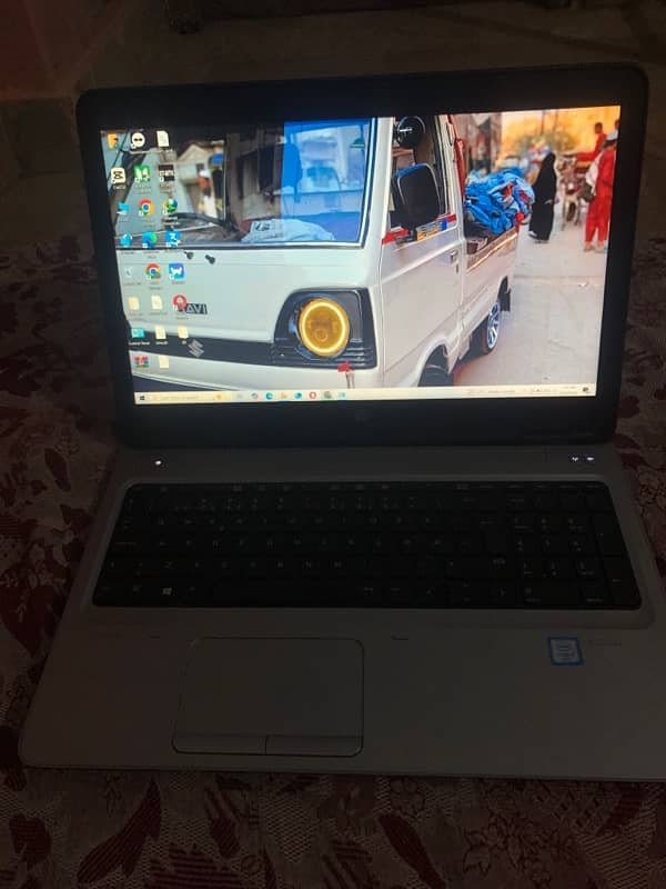 Hp core i5 6gen 16Gb ram 256 Ssd 10 by 10 0