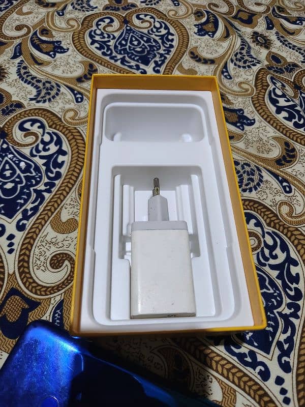 Realme 3 pta approve dual sim 3/32 with box apple iphone Samsung infin 2