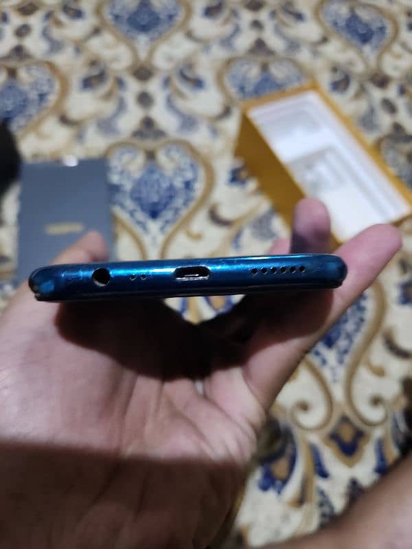 Realme 3 pta approve dual sim 3/32 with box apple iphone Samsung infin 4