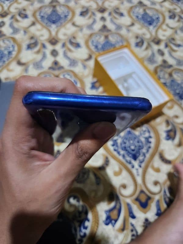 Realme 3 pta approve dual sim 3/32 with box apple iphone Samsung infin 7