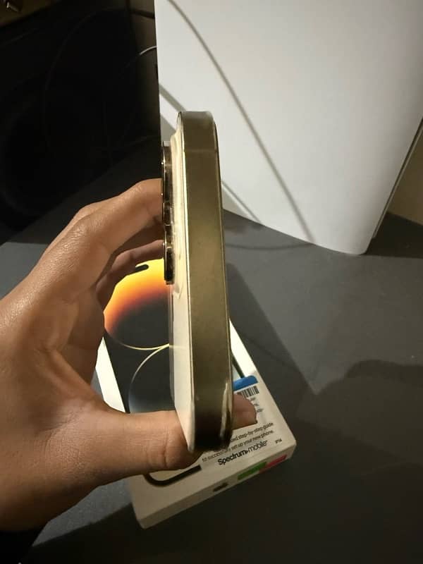 IPhone 14 Pro Max Gold Colour Jv 2