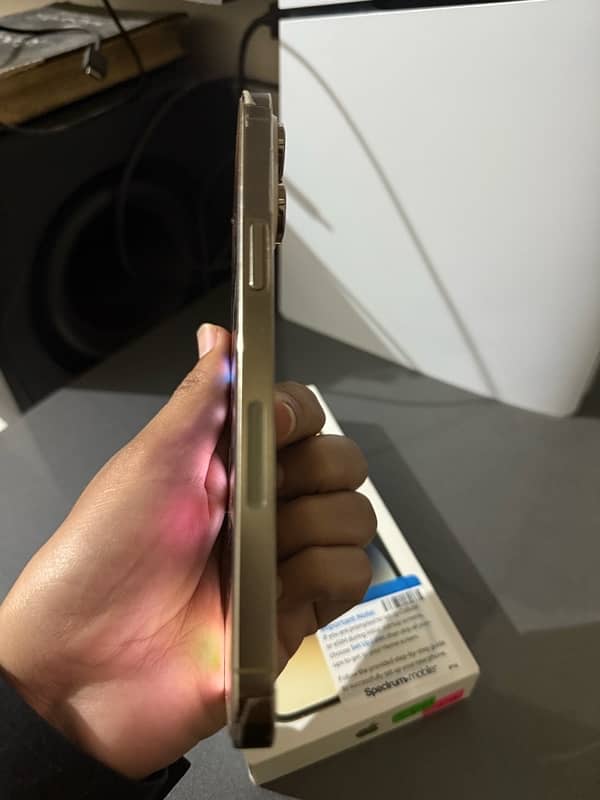 IPhone 14 Pro Max Gold Colour Jv 3