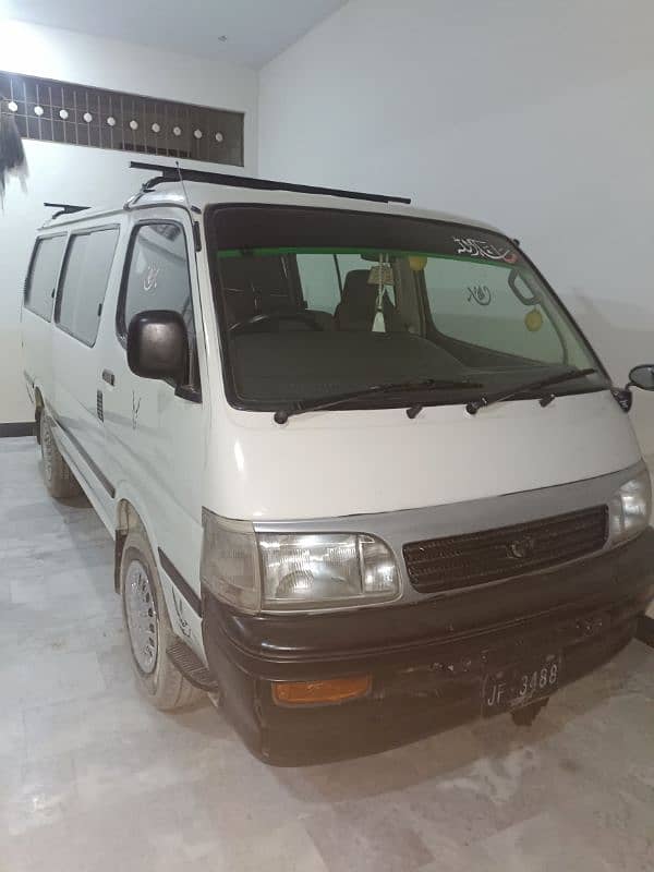 Toyota hiace 1