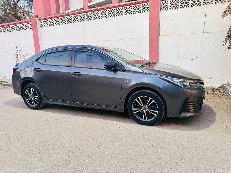 Toyota Corolla Altis 2015 1