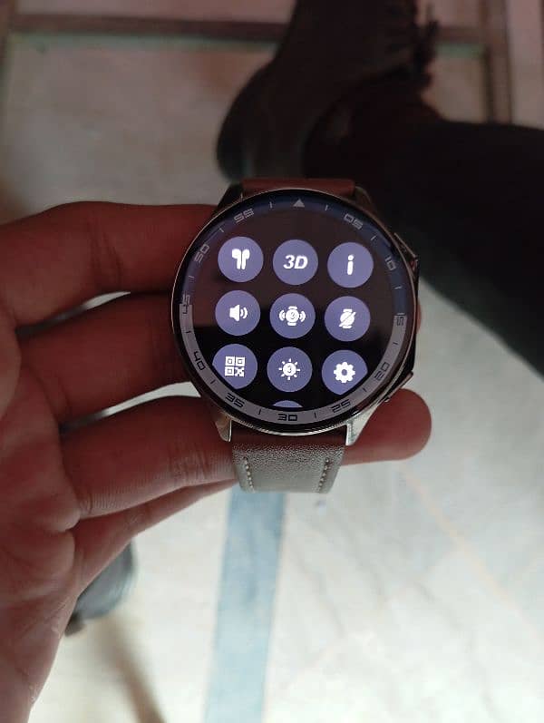 DT WATCH X (ROUND DAIL) 4GB MEMORY WITH EARBUDS CONNECTIVITY 3