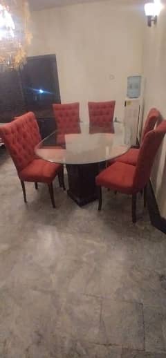 dinning table with 6x chairs