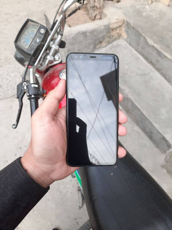 Google Pixel 4XL 6/128GB PTA Approved 1